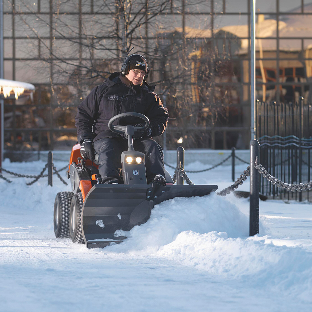 Produktabbildung: Husqvarna - V-Schneepflug für P 524