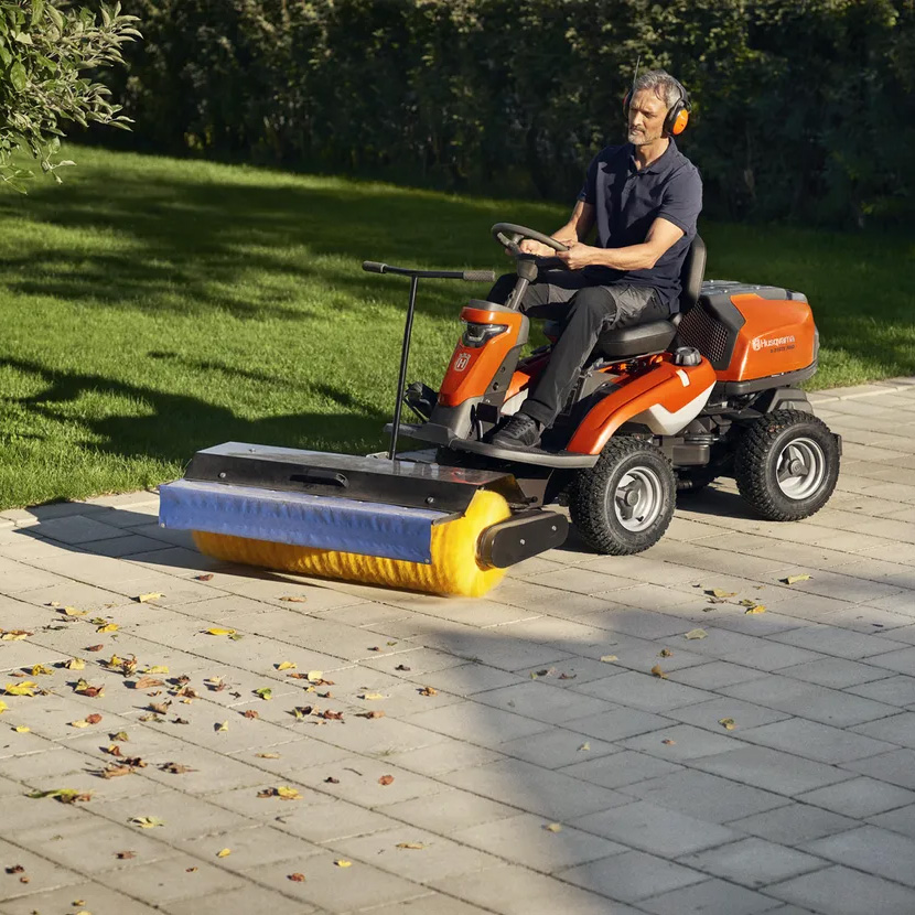 Produktabbildung: Husqvarna - R 320X AWD ohne Mähdeck