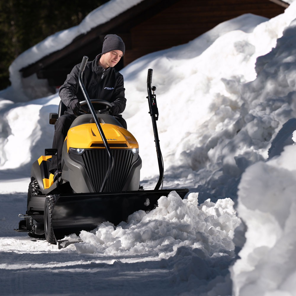 Produktabbildung: STIGA - Tornado 9121 W