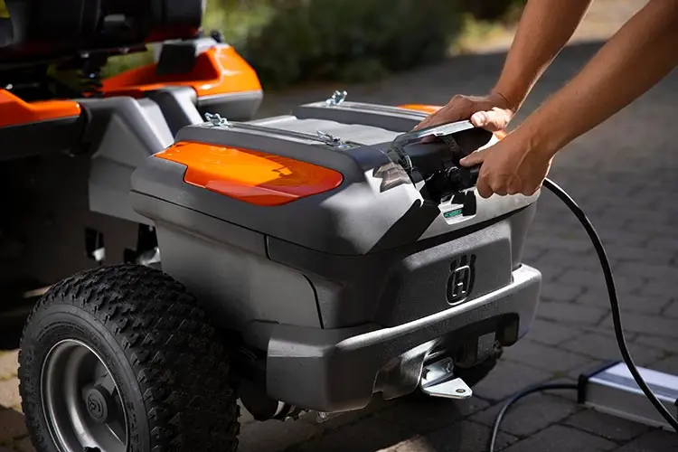 Husqvarna Akku-Rider 200iX Husqvarna Akku-Rider 200iX